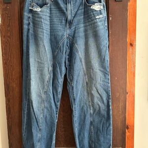 American Eagle women’s jeans